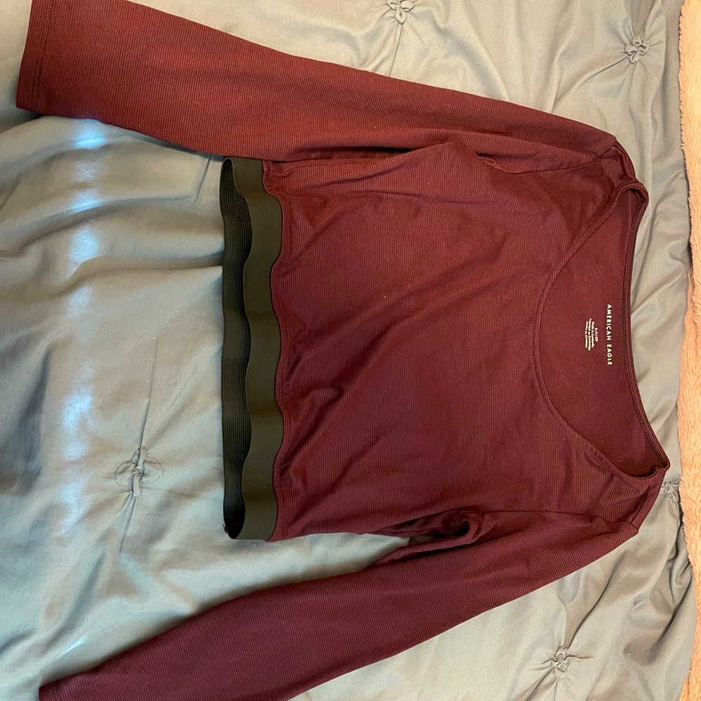american eagle long sleeve crop top